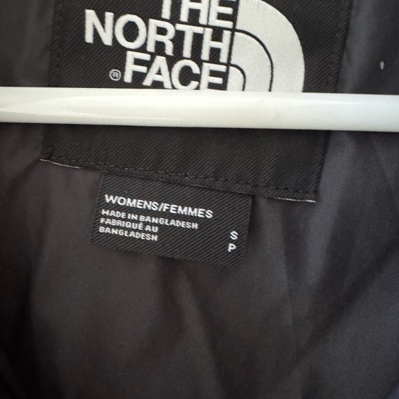 The North Face Women's Nuptse Puffer - Picture 2 of 6